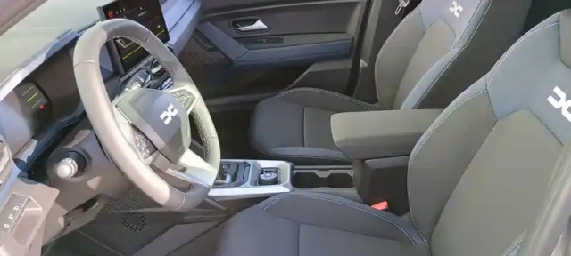 Dacia Bigster hybrid-g 150 4x4 — photo 17