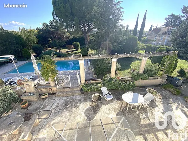 Maison 8 pièces 212 m²