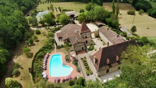 Maison 900 m²