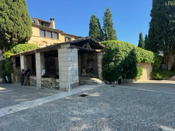 Commerce 76 m²