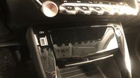 Peugeot 208 1.2 PureTech 100ch S&S Style — photo 30