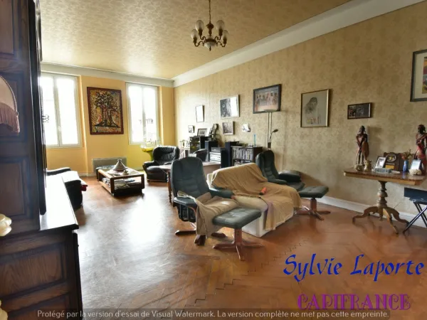 Appartement 11 pièces 256 m²