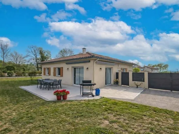 Maison de plain-pied 6 pièces 127 m²