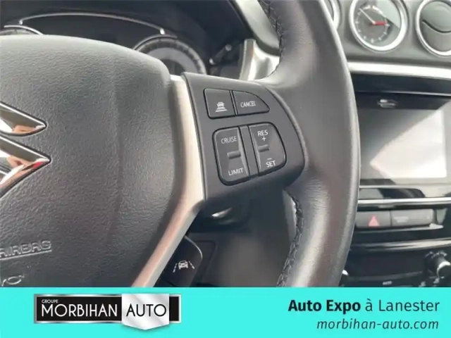 Suzuki Vitara 1.4 boosterjet hybrid — photo 16