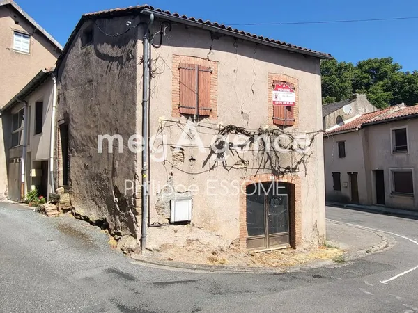 Belle opportunité d'investissement avec cette maison de ville au coeur d'Alban