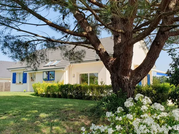 MAISON INDIVIDUELLE DE PLAIN-PIED 123 m² SUR SOUS-SOL COMPLET - TERRAIN 872 m²
