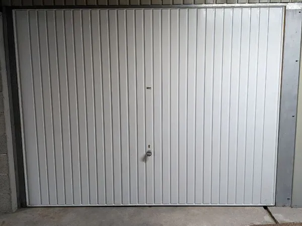 Parking/box 1 pièce 13 m²