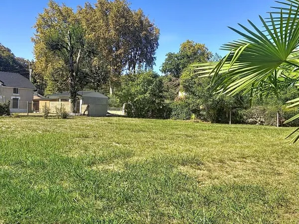 Terrain 963 m²