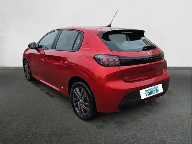 Peugeot 208 puretech 100 s&amp;s bvm6 — photo 7