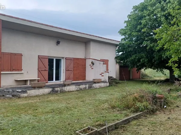 Maison avec terrain constructible viabilisé
