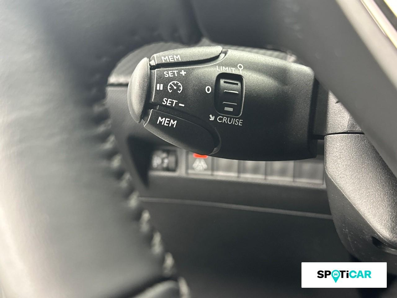 Peugeot 2008 1.2 puretech 100ch s&s style — photo 17