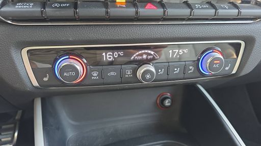 Audi S3 2.0 TFSi 300 Quattro S-Tronic6 - S – 2014 – 156564 km – Essence – Boîte Automatique — photo 17