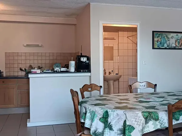 SAINT-GÉRAND – GRAND APPARTEMENT T3 – 1 CHAMBRE