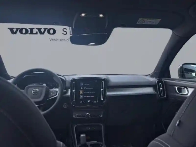Volvo Xc40 t2 129ch momentum business geartronic 8 — photo 7