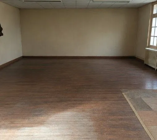 Locaux 100m² atelier/stockage