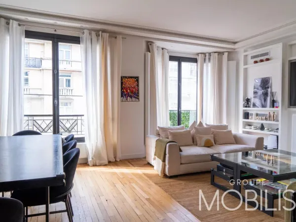PARIS 17 - PEREIRE / JEAN MOREAS - APPARTEMENT DE 106M2 - 4 PIEC
