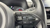 Toyota Yaris 116h Dynamic 5p MY22 — photo 23