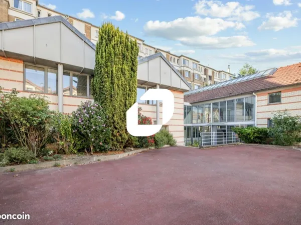 Bureau 435 m²