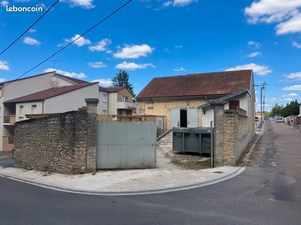 Loue batiment Chaumont