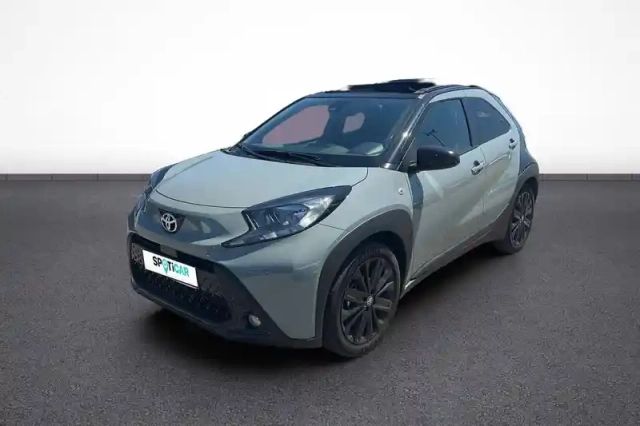 Toyota Aygo X 1.0 vvt-i 72 — photo 1