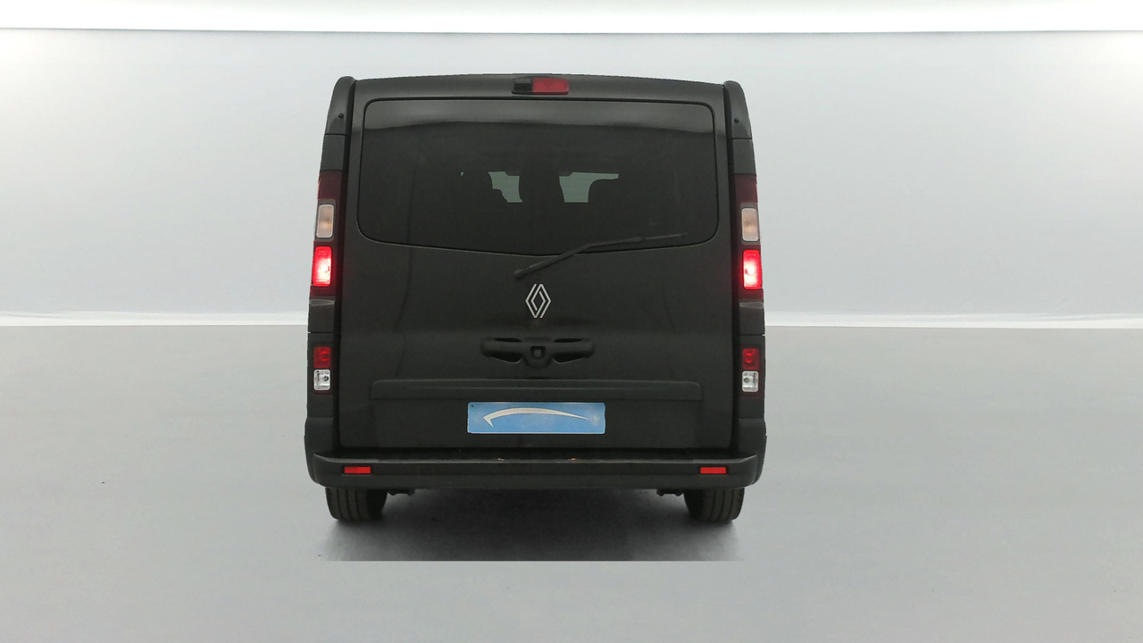 Renault Trafic Combi — photo 4