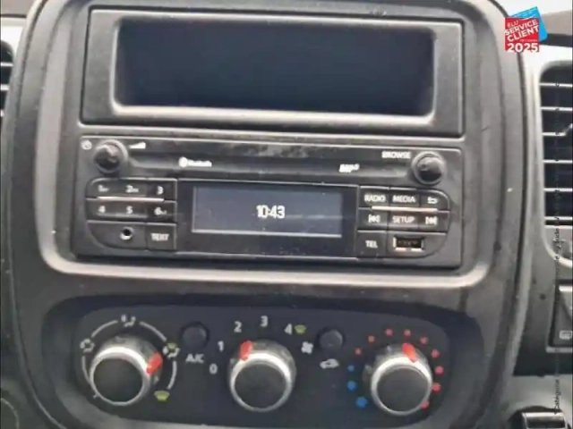 Renault Trafic fg l2h1 1300 2.0 dci 120ch grand confort s&amp;s e6 — photo 8