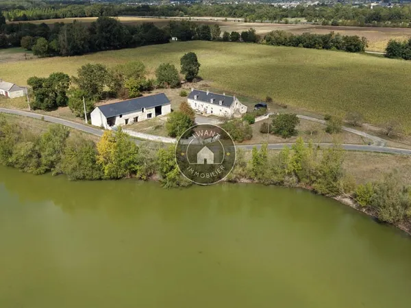 Exceptionnelle Longère et son étang sur 3 hectares