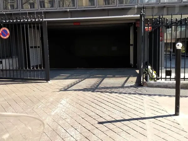 Parking 17 m²