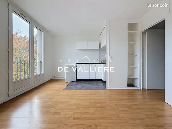 Studio 1 pièce 28 m²