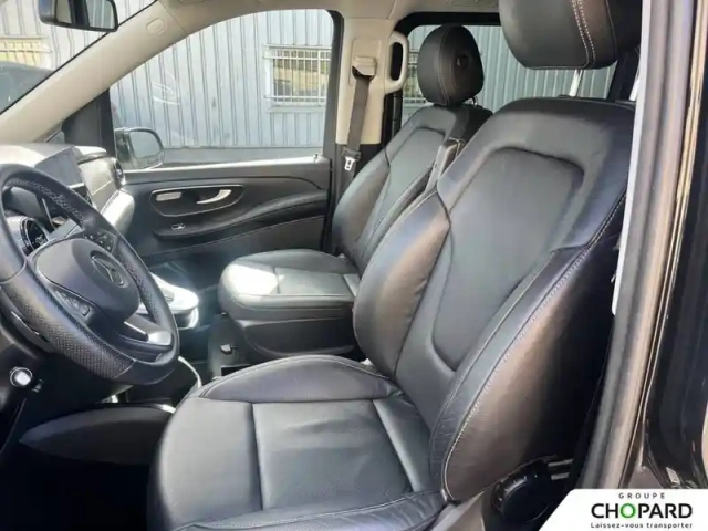 Mercedes Classe V eqv 300 extra long 204 ch — photo 40