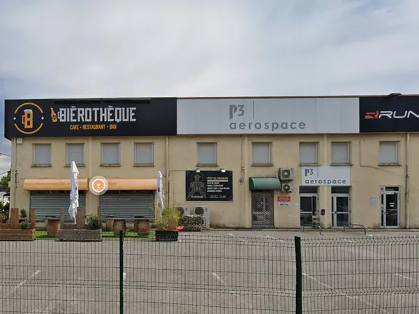 Local commercial 418 m²