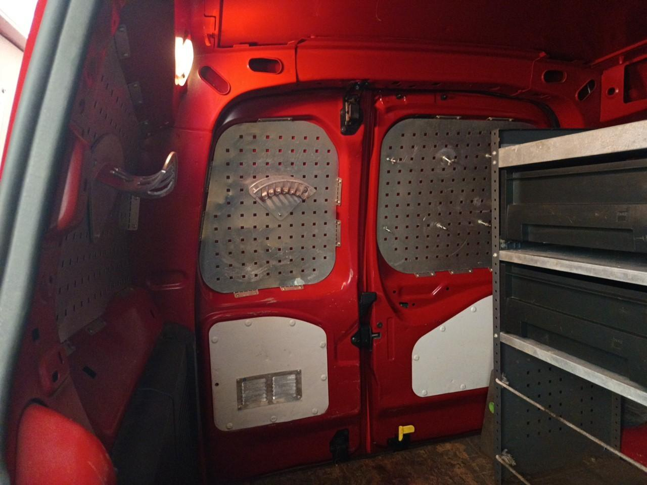 Citroën Berlingo m bluehdi 75 business — photo 33
