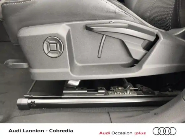 Audi Q3 sportback 45 tfsi e 245ch s line s tronic 6 — photo 11