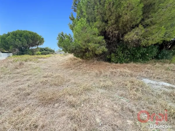 Terrain 1 093 m² Agde