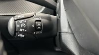 Peugeot 2008 1.2 PureTech 100ch S&S Active Pack — photo 25
