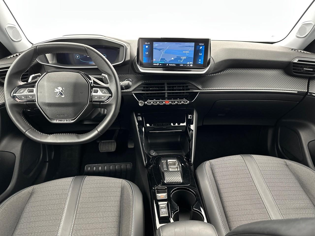 Peugeot 2008 puretech 130 s&s eat8 allure pack — photo 11