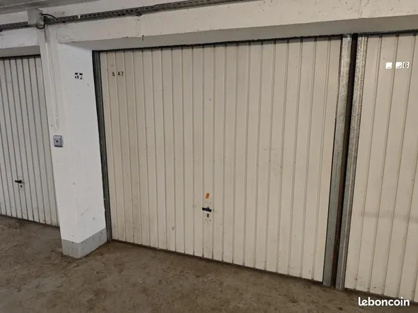 Garage/box 10 m² Poitiers