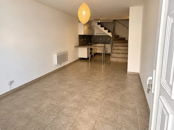 Maison de village 55 m2 au centre de village à 5 min de la g