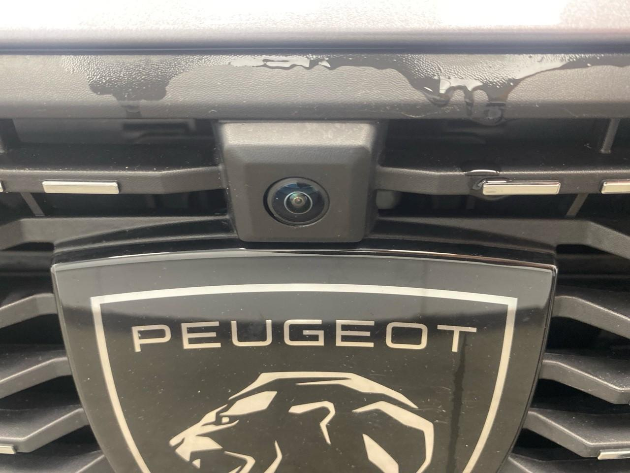 Peugeot 308 hybrid 145 e-dcs6 allure — photo 32