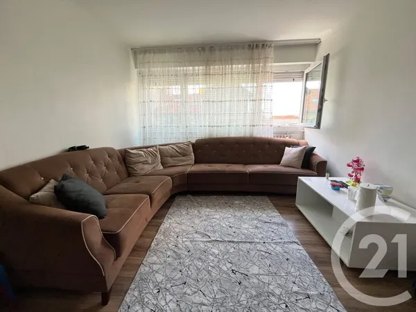 Appartement 4 pièces 82 m²