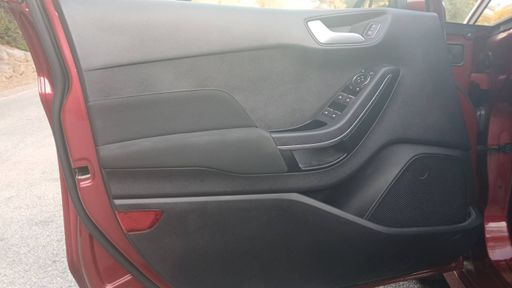 Ford Fiesta 1.0 EcoBoost 100 BVA6 - ST-Line – 2019 – 76507 km – Essence – Boîte Automatique — photo 42