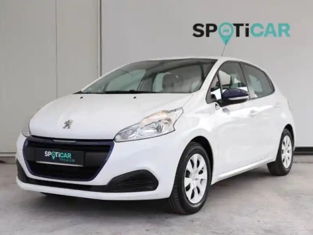 Peugeot 208 1.2 puretech 68ch e6.c like 5p — photo 1