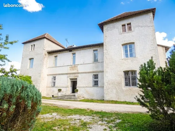 Château 14 pièces 389 m²