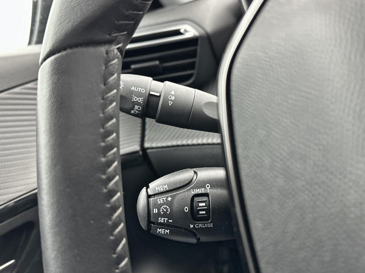 Peugeot 208 puretech 75 s&s bvm5 style — photo 20