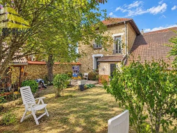 Charmante maison 4 pièces avec jardin
