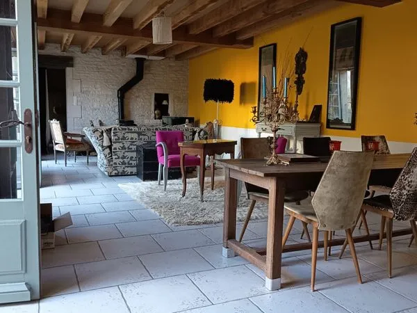 Propriété 7 pièces 218 m²