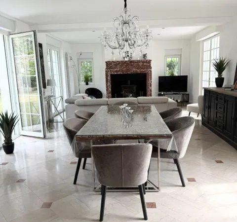 Maison 4 pièces 200 m²
