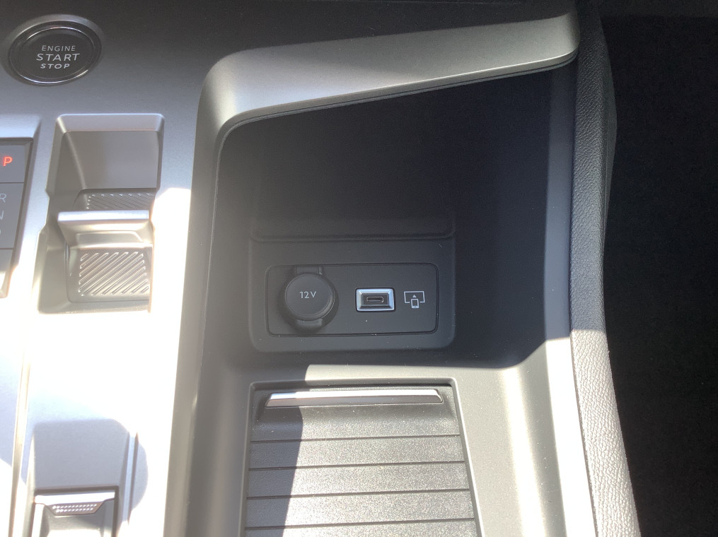 Peugeot 308 SW — photo 21