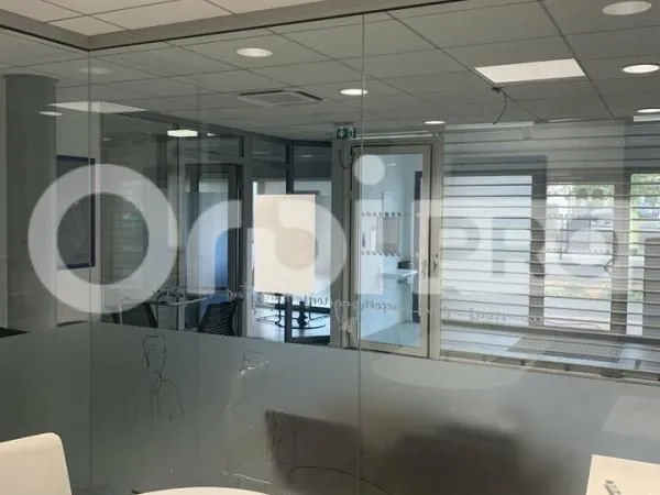 Local commercial 173 m²