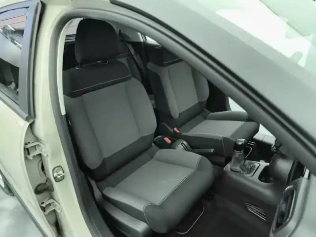 Citroën C3 puretech 83 ch bvm5 you — photo 8